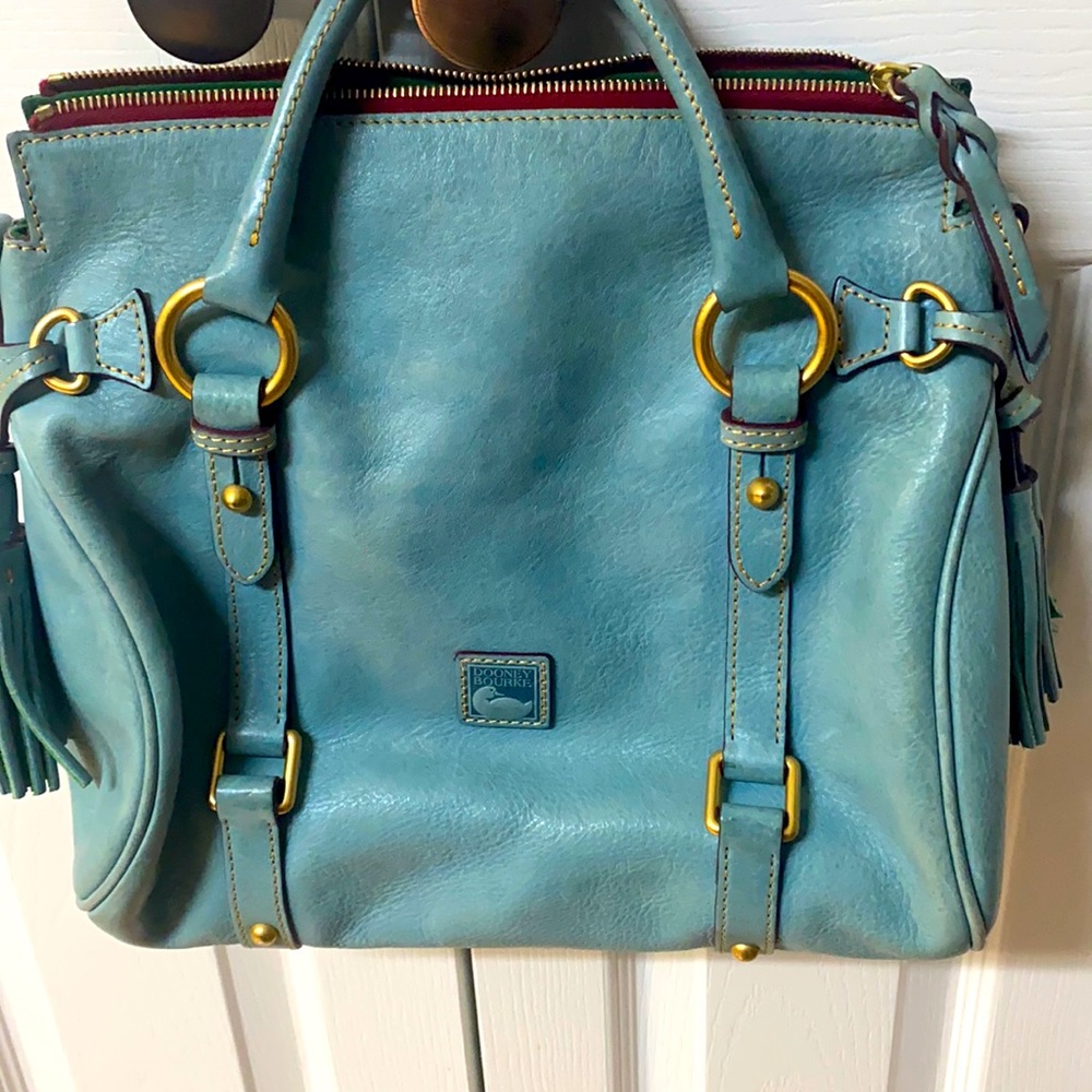 Older purse in good shape